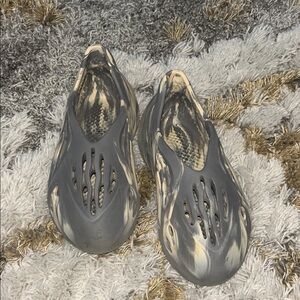 Yeezy Gray and Cream foam runners